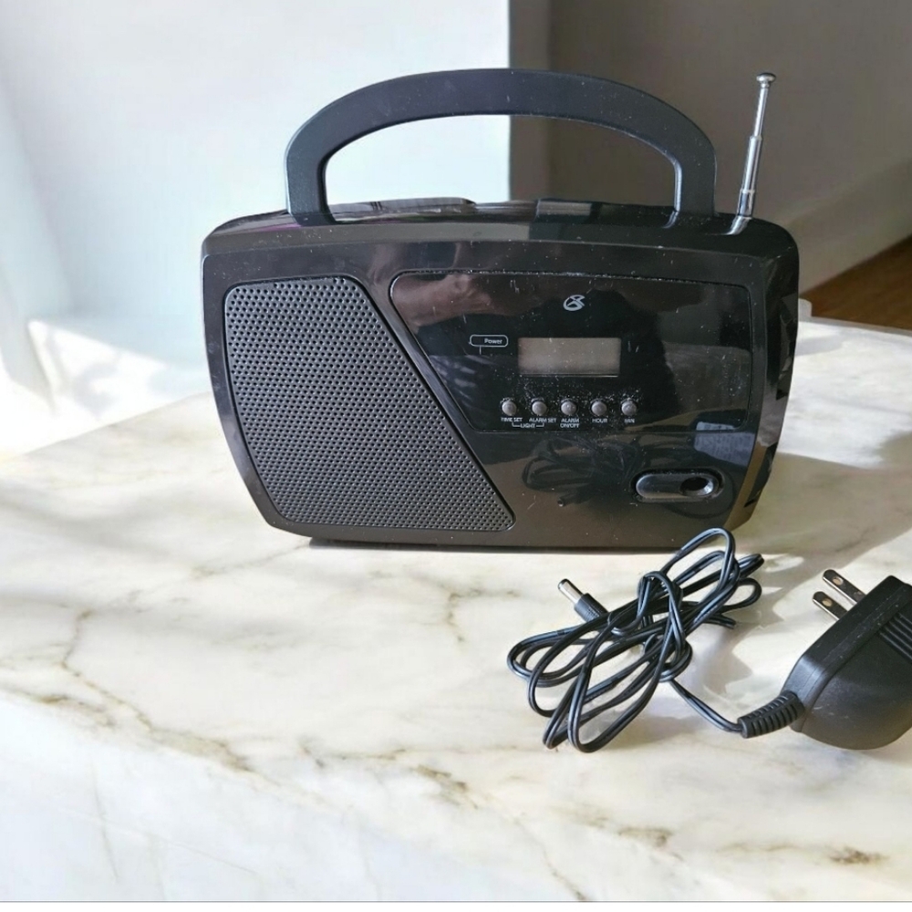 GPX Portable Raido Am Fm Shortwave Raido W Antenna - Picture 2 of 10